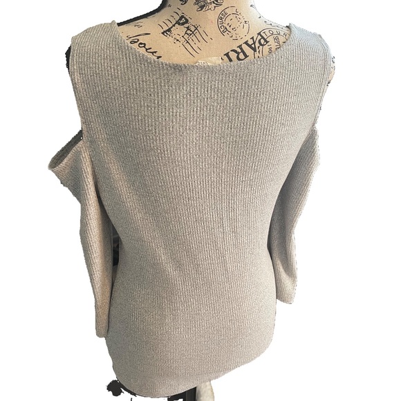 2 X 12 Tee Cold Shoulder Rib-Knit Fitted - Picture 2 of 4